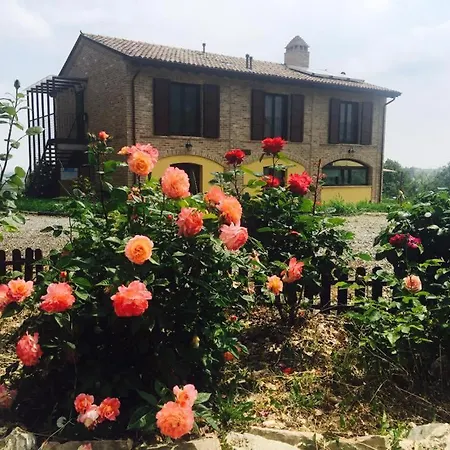 Il Colle Del Falco Alojamento de Turismo Rural *