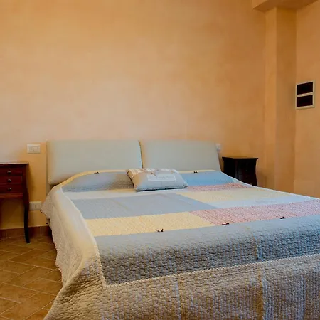 Il Colle Del Falco * Borghetto (Parma)